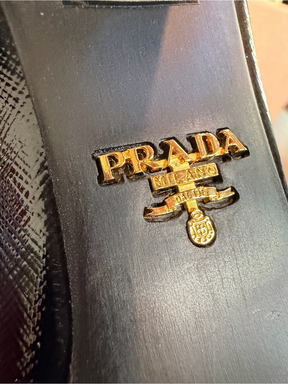 Authentic PRADA Milano 11278EF045 Vern Saffiano Nero Patent Block Heel Pumps 38 - Picture 7 of 15